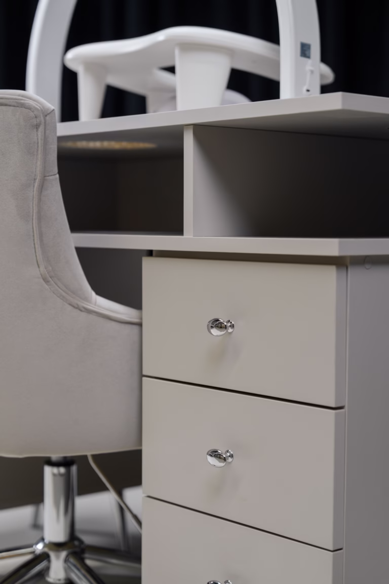 98777A87-D024-4E03-B32D-D75CC8281DCC 98777A87-D024-4E03-B32D-D75CC8281DCC